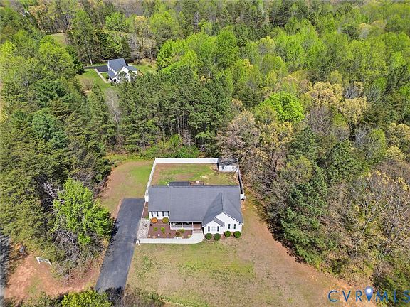 3rd image of 15286 Teman Mill Rd