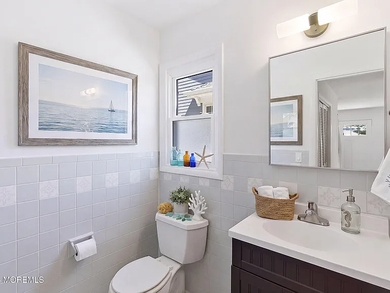 75 Grand Central Ave #6 — Photo 10