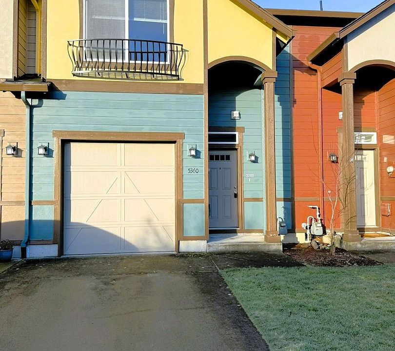 1st image of 5360 NE 83rd Pl