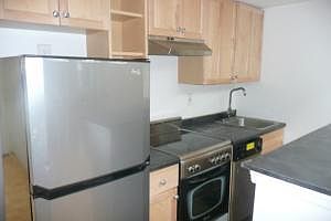 2nd image of 90 Chambers St APT 5