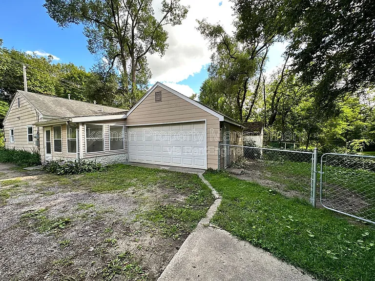 217 Wallace Ave — Photo 15