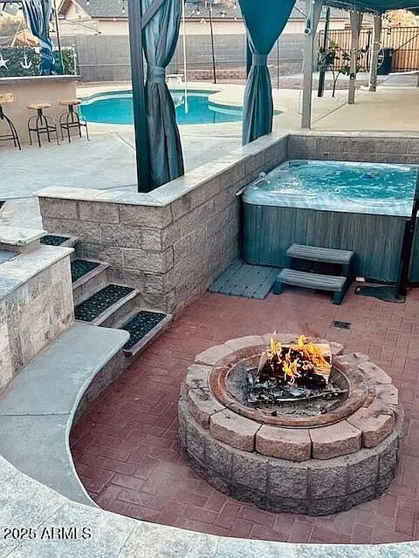 3 bed, 2.0 bath, 1710 sqft, $3,595 — Photo 3