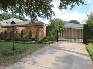 10310 Briar River Dr, Houston, TX 77042