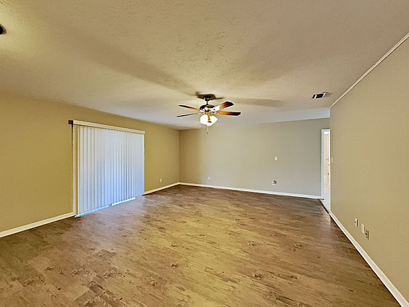 4th image of 3818 Ravenna Dr