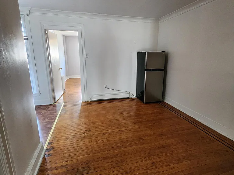 5645 Diamond St #1 — Photo 2