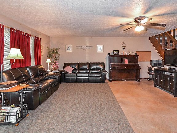 5th image of 405 N Ramblin Oaks Dr