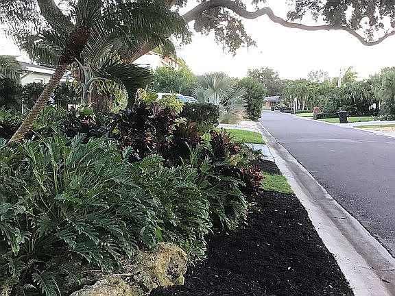 3rd image of 2470 Sunrise Dr SE