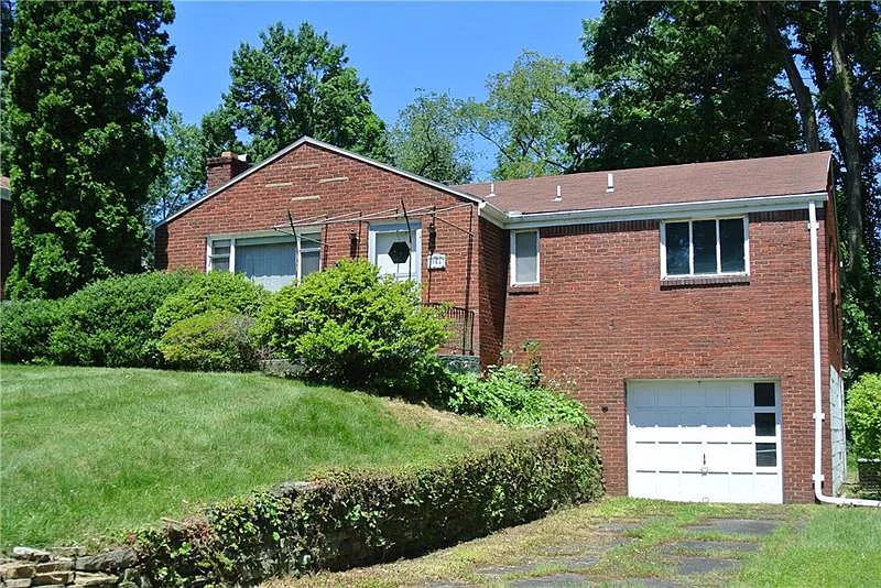 165 Maryal Dr photo 1