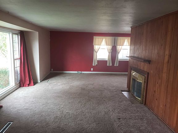 5th image of 2810 Southridge Dr