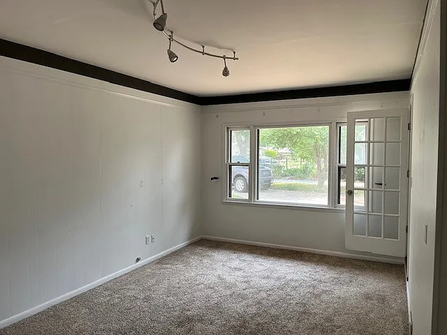 1849 Homer Dr — Photo 7