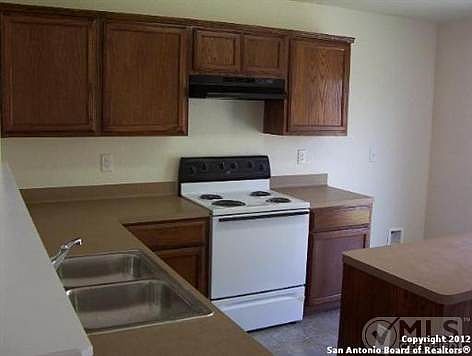 2nd image of 8323 Sweet Maiden St