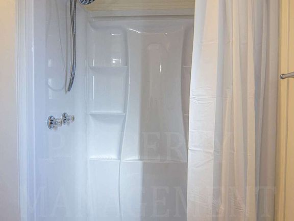 4th image of 24 N Glendale Ave #3613