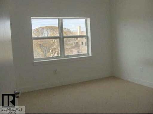 4th image of 1010 Central Ave APT 331