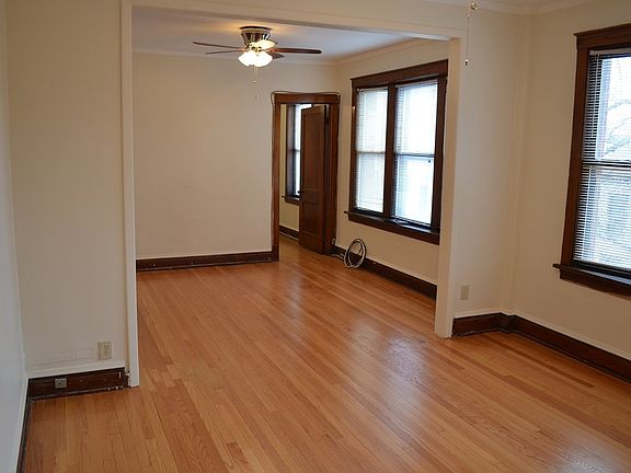 4th image of 4019 N Hoyne Ave