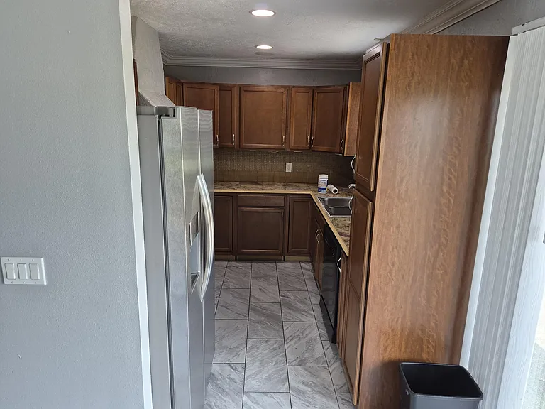 2903 Calumet Dr — Photo 4