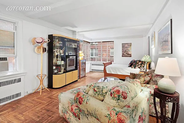 Sold by Corcoran | media 8