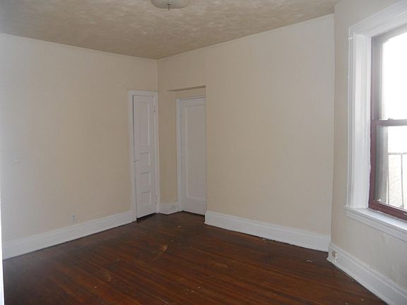 4th image of 228 Summer St APT 12