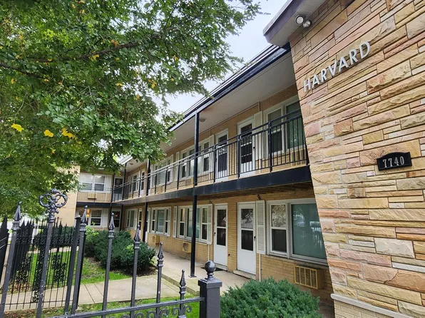 7740 Harvard St APT 4A, Forest Park, IL 60130