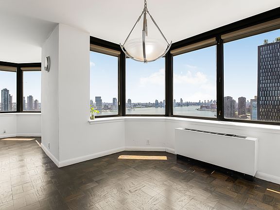 4th image of 415 E 37th St APT 31F
