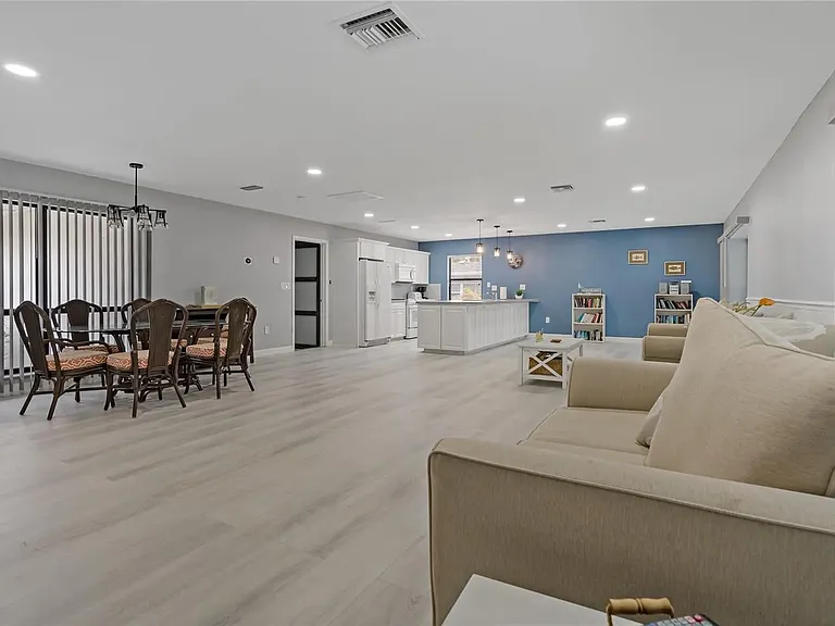 710 Treasure Boat Way — Photo 7