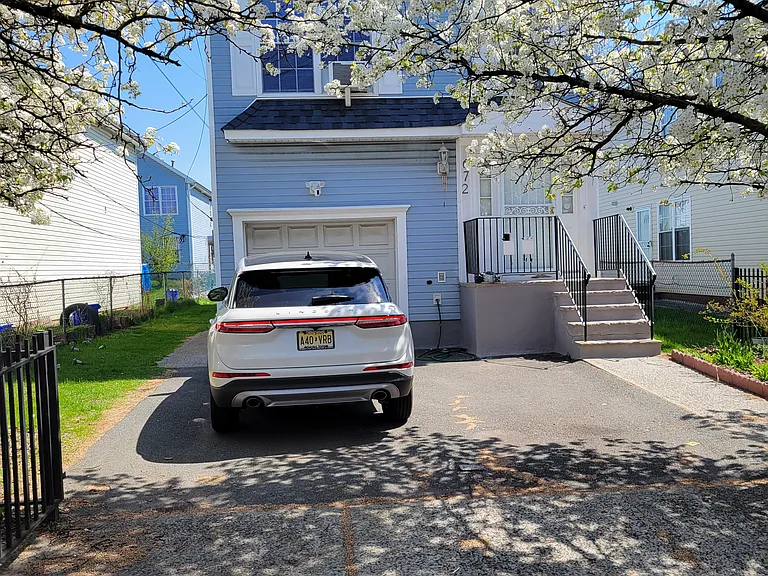 672 S 15th St #1 — Photo 4