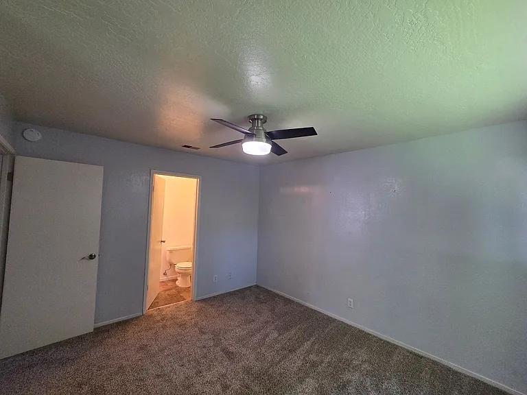 1955 Southwood Dr — Photo 13