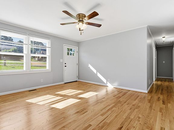 4th image of 116 W Decatur St