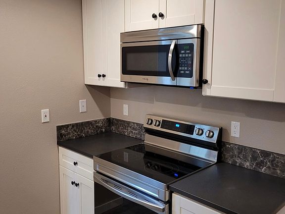 2nd image of 7211 NE 14th Ct