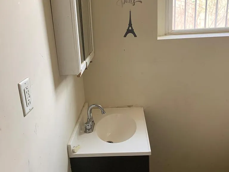 3225 Turner St #1 — Photo 1