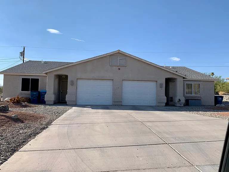 2197 Shorewood Dr #101