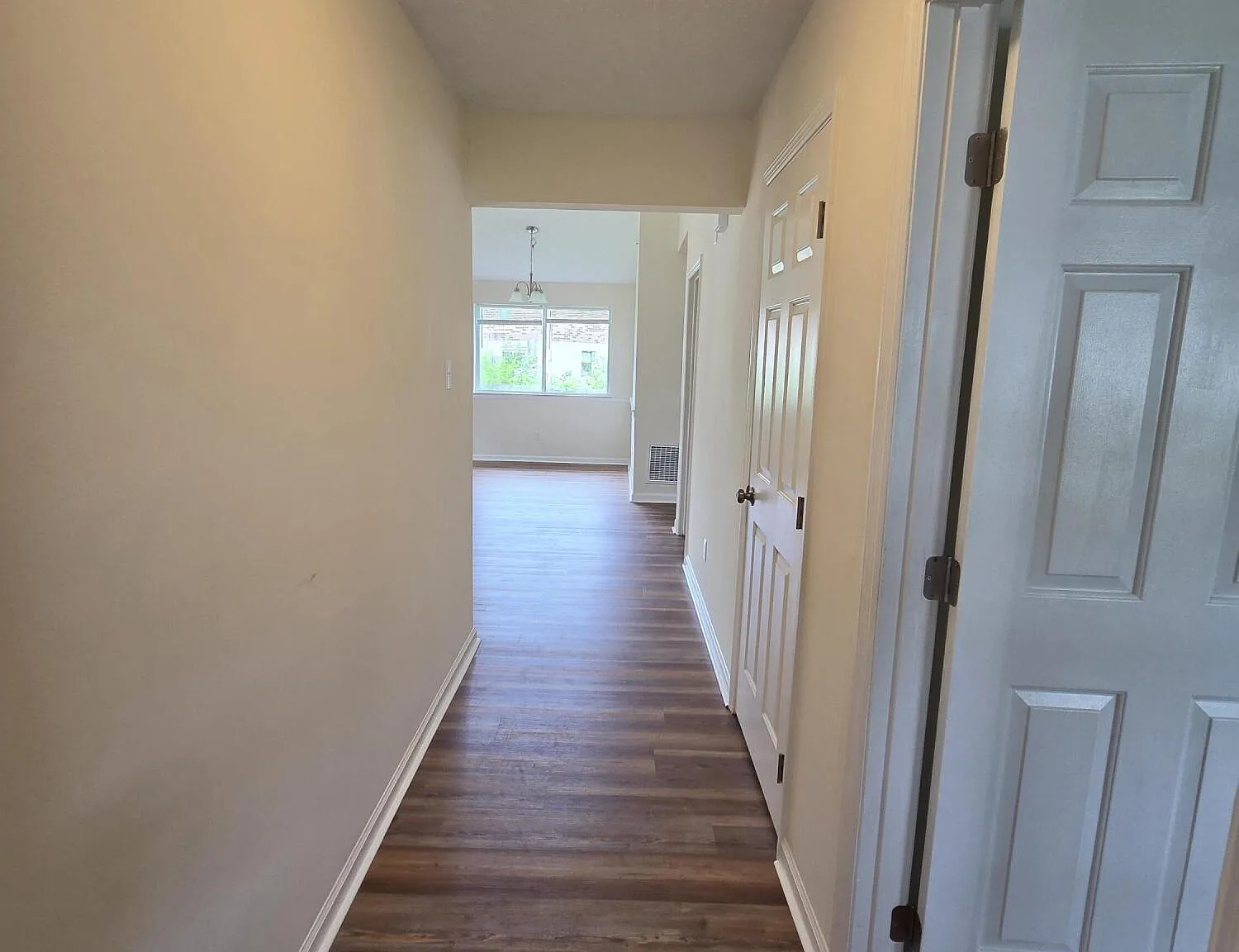 2 bed, 2.0 bath, 856 sqft, $1,800 — Photo 2