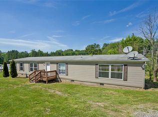 832 Fellsburg Rd, Rostraver Township, PA 15012