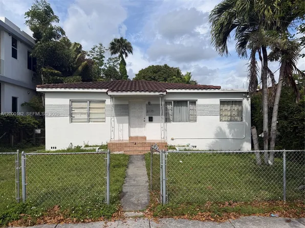 2770 SW 33rd Ave, Miami, FL 33133