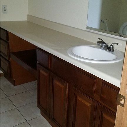 2nd image of 2201 & 2203 W Roselawn St