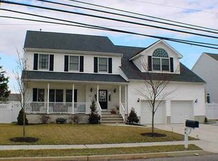 48 Green Island Rd, Toms River, NJ 08753