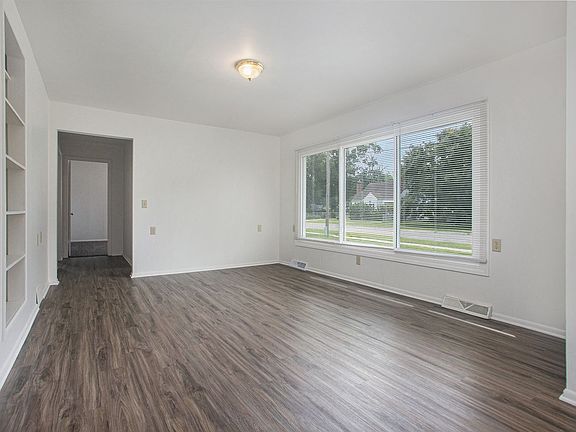 5th image of 812 Idaho Ave