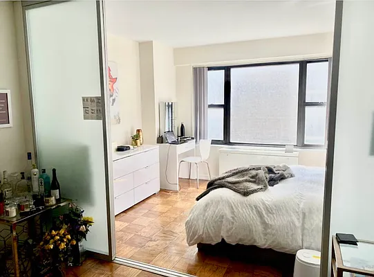 Rented by Olympia House Delaware LP | media 27