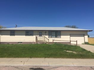 2305 13th St, Gering, NE 69341