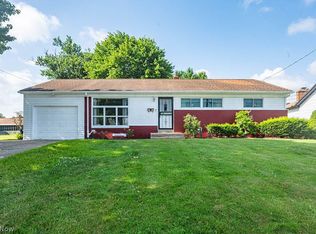 2753 Sierra Dr, Youngstown, OH 44511