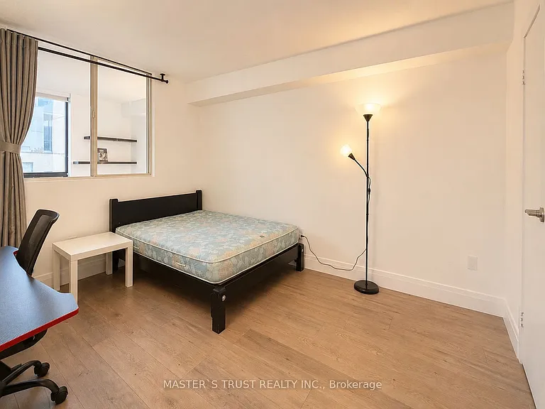 117 Gerrard St E #413 — Photo 9