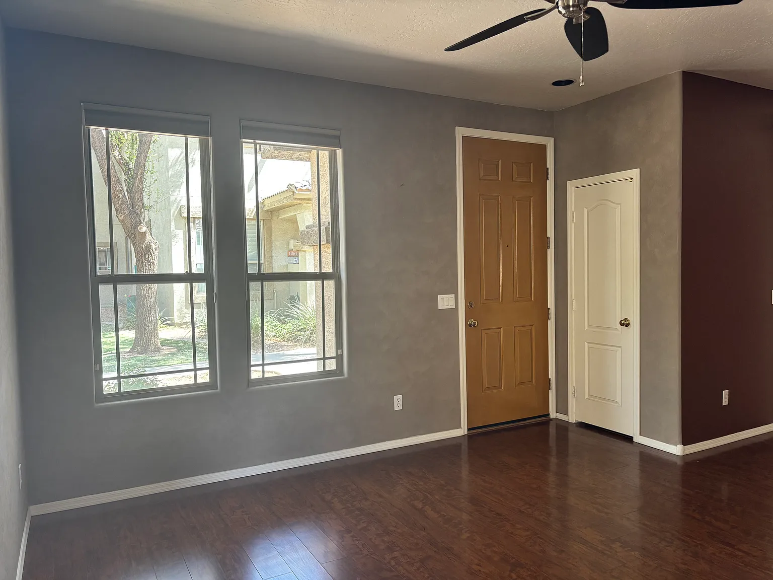 3 bed, 1586 sqft, $2,450 — Photo 3