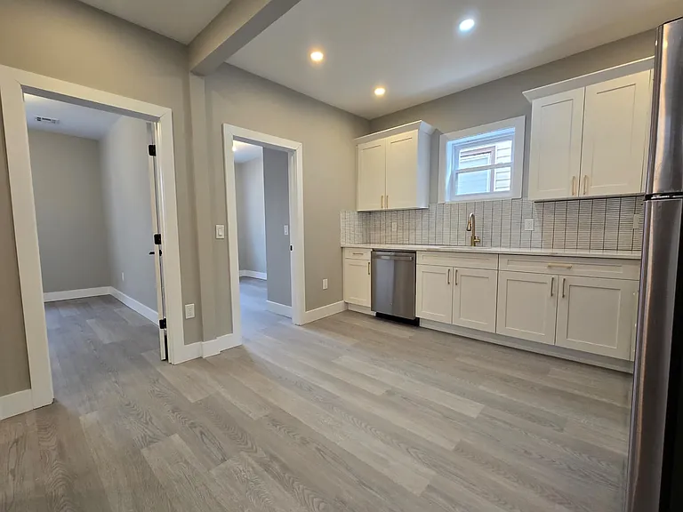 144 Stevens Ave #2 — Photo 7