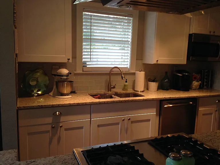 2327 Santa Rita St — Photo 5