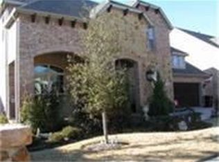 823 Spring Creek Dr, Grapevine, TX 76051
