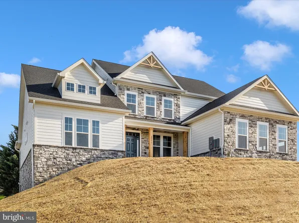 20417 Trout Dr, Hagerstown, MD 21740