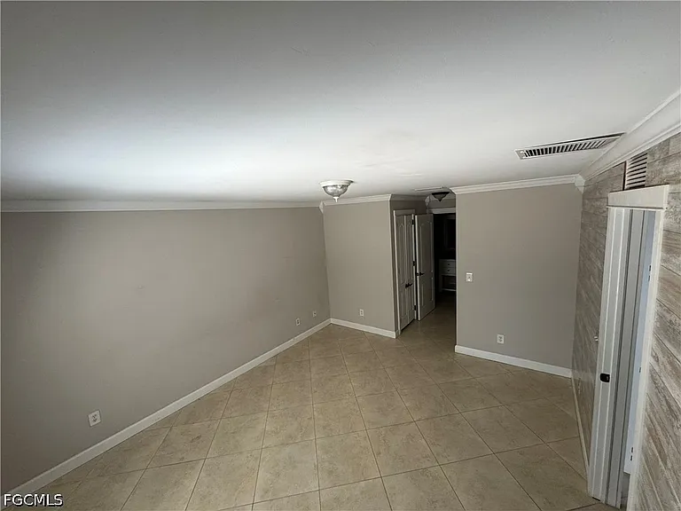 3313 35th St W — Photo 10