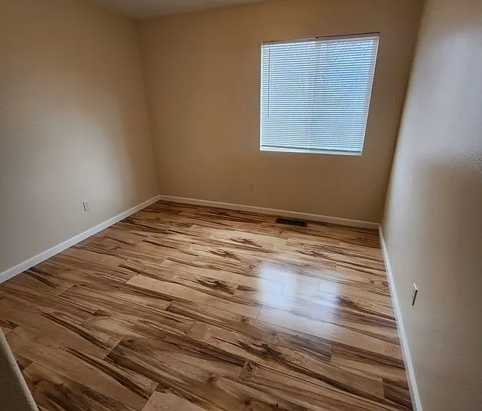 4025 Kings Row — Photo 15