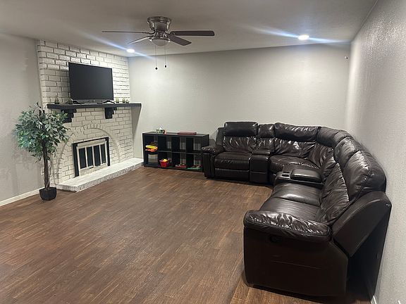 3rd image of 7308 Catbrier Ct