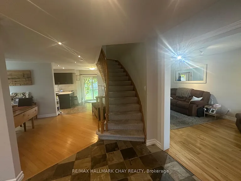 10 Longman Dr — Photo 9