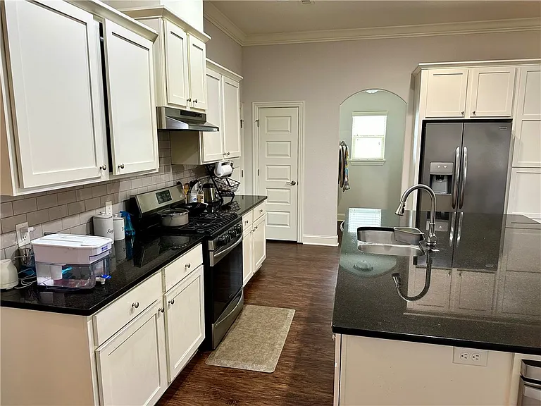 4400 SW Layton Rd — Photo 2